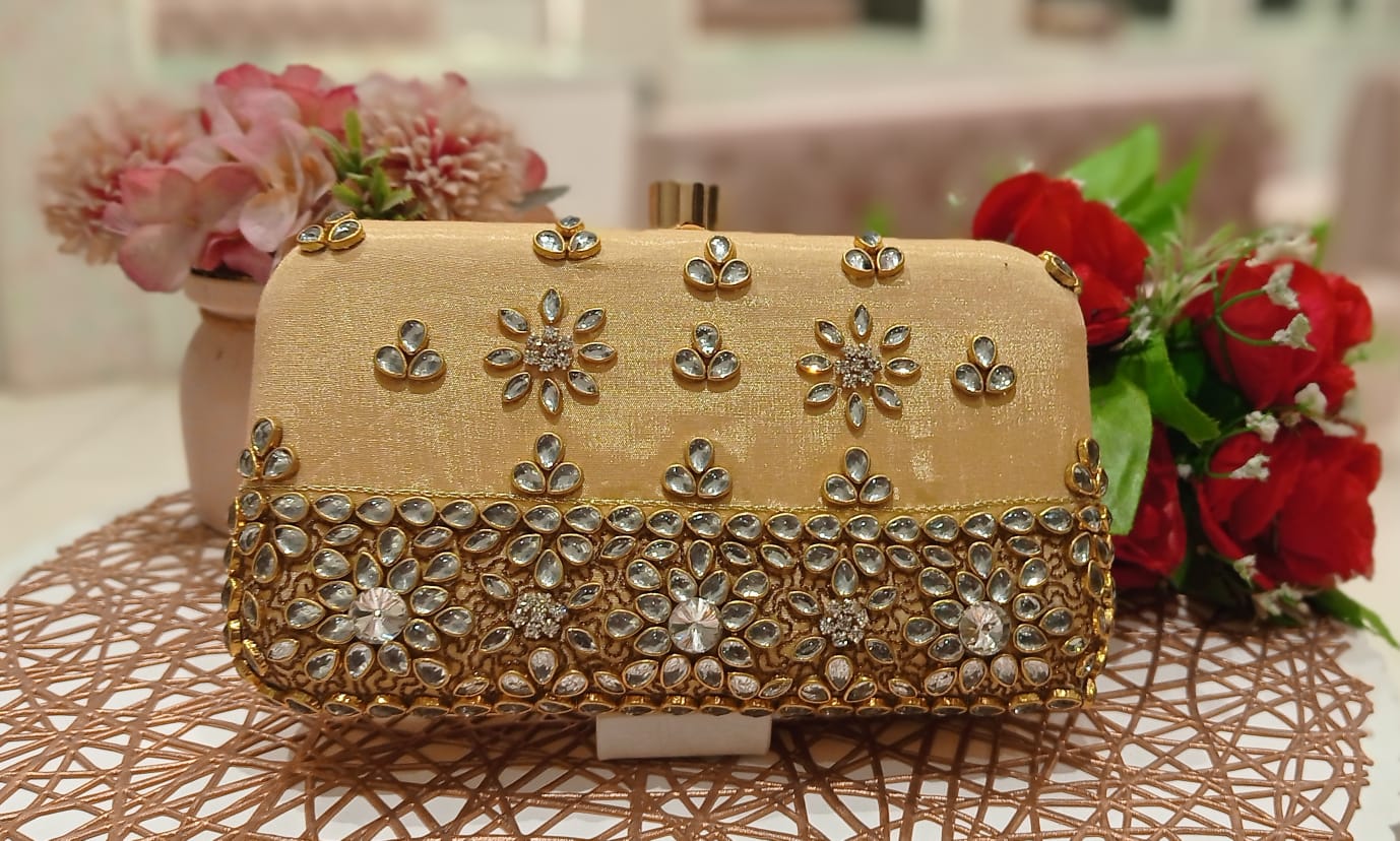 New Fancy Wear Stylis Designer Clutch Collection